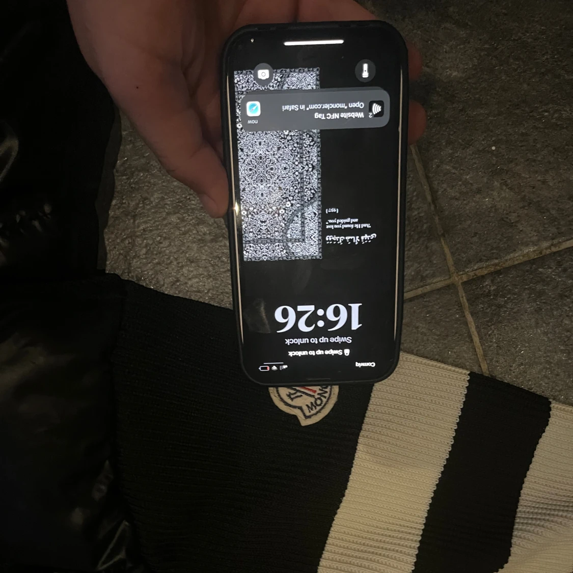 Svart pufferjacka från Moncler - 3