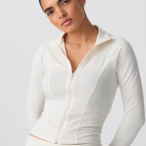 Zip jacket  - Säljer denna jättefina zip tröjan perfekt till ett träningspass!💗💗