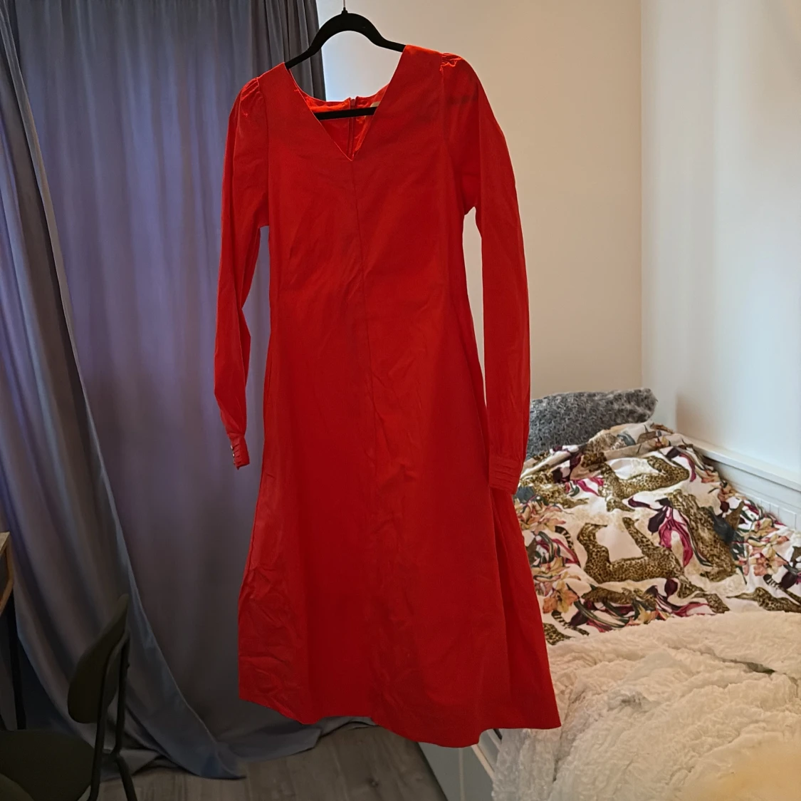 Röd långärmad klänning från Culture - 3