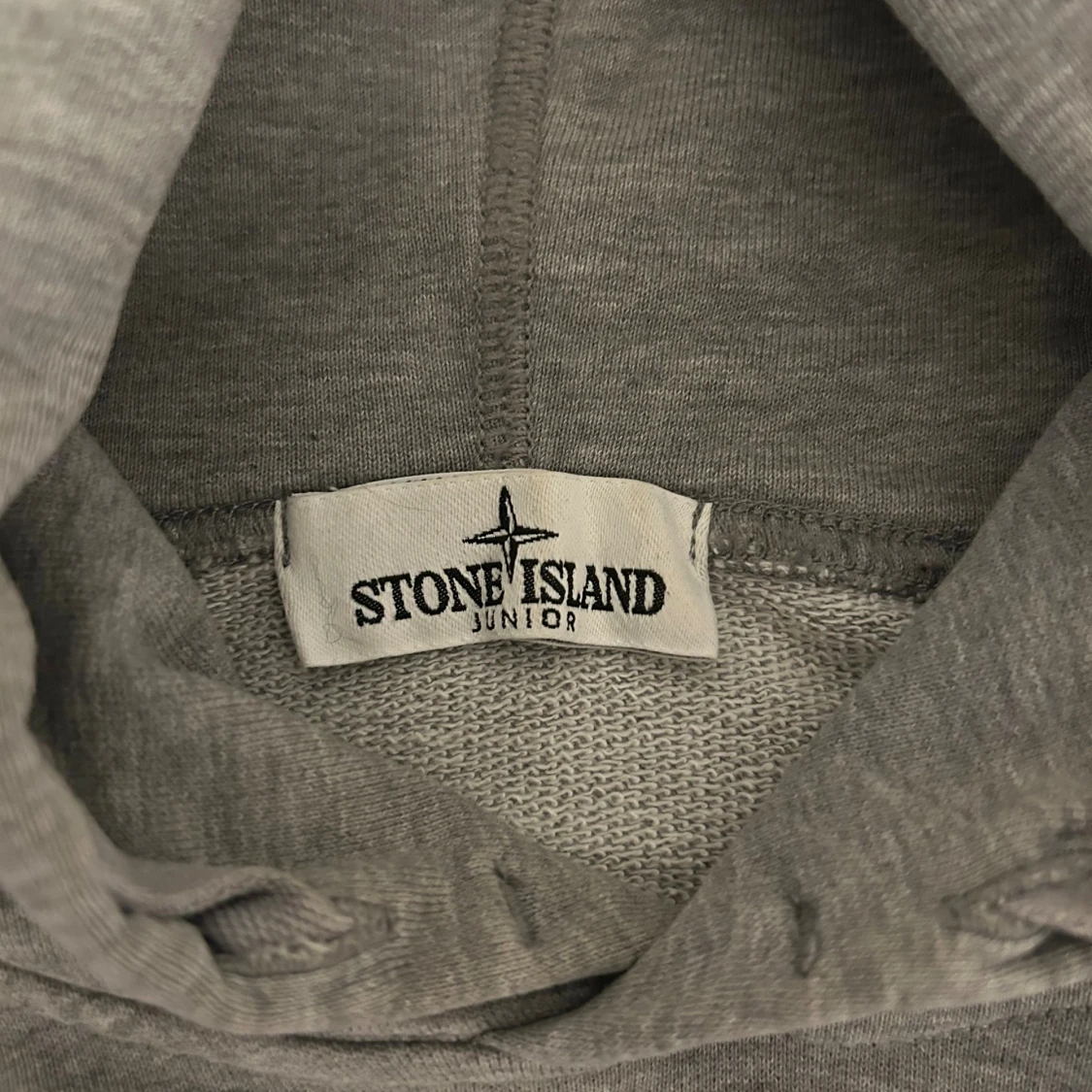 Grå hoodie från Stone Island Junior - 3