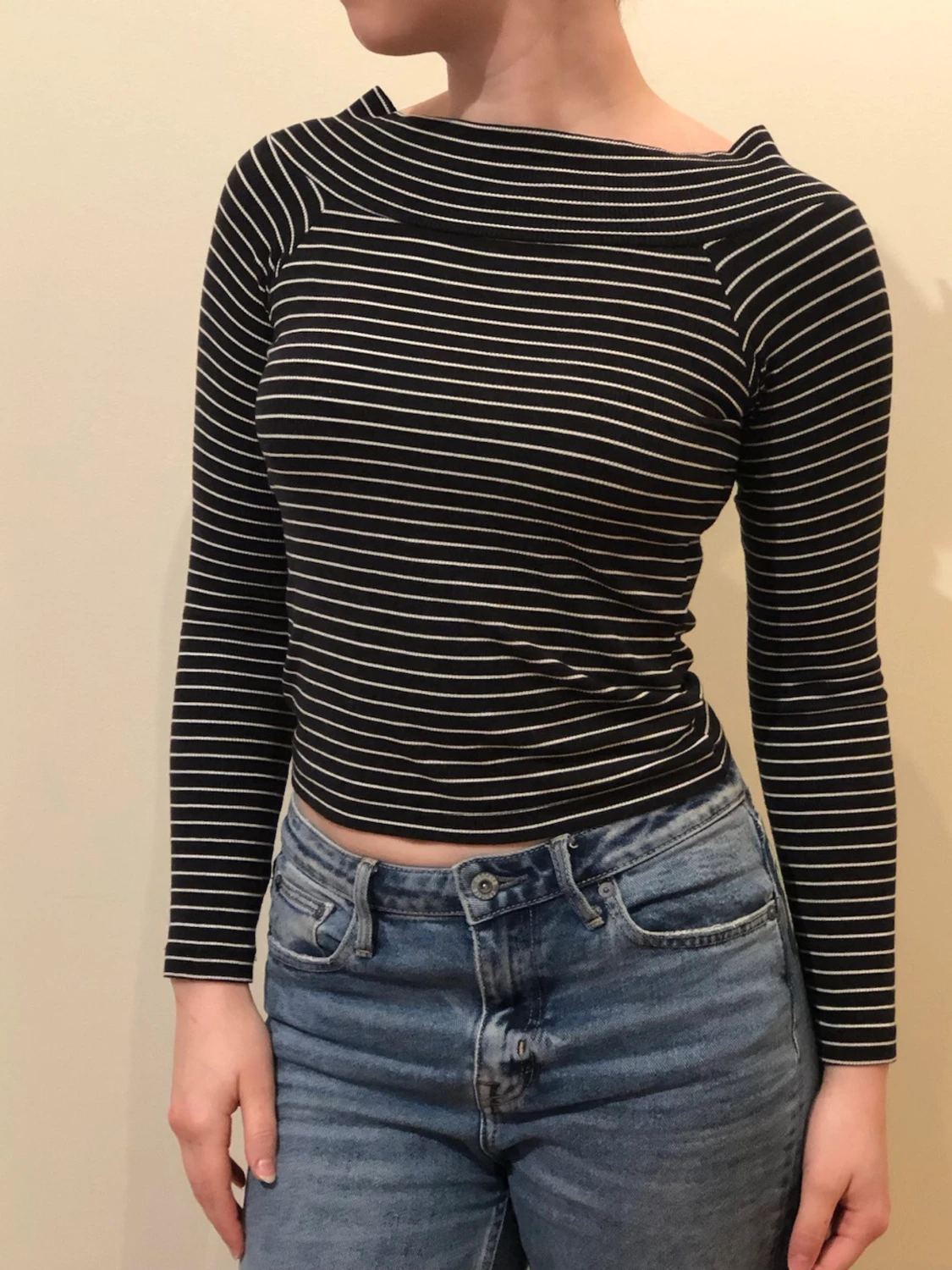 Svartvit randig långärmad topp - 1
