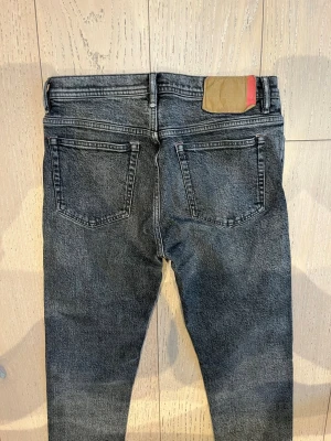 Acne jeans - Skick: 9/10 