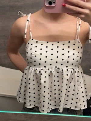 Prickig topp  - Super gullig prickig topp❣️❣️