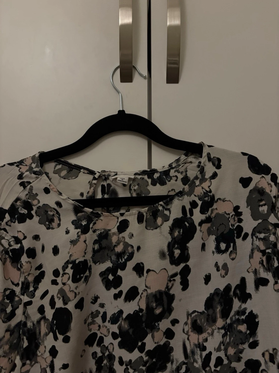 Mönstrad blus med knytärmar - 3