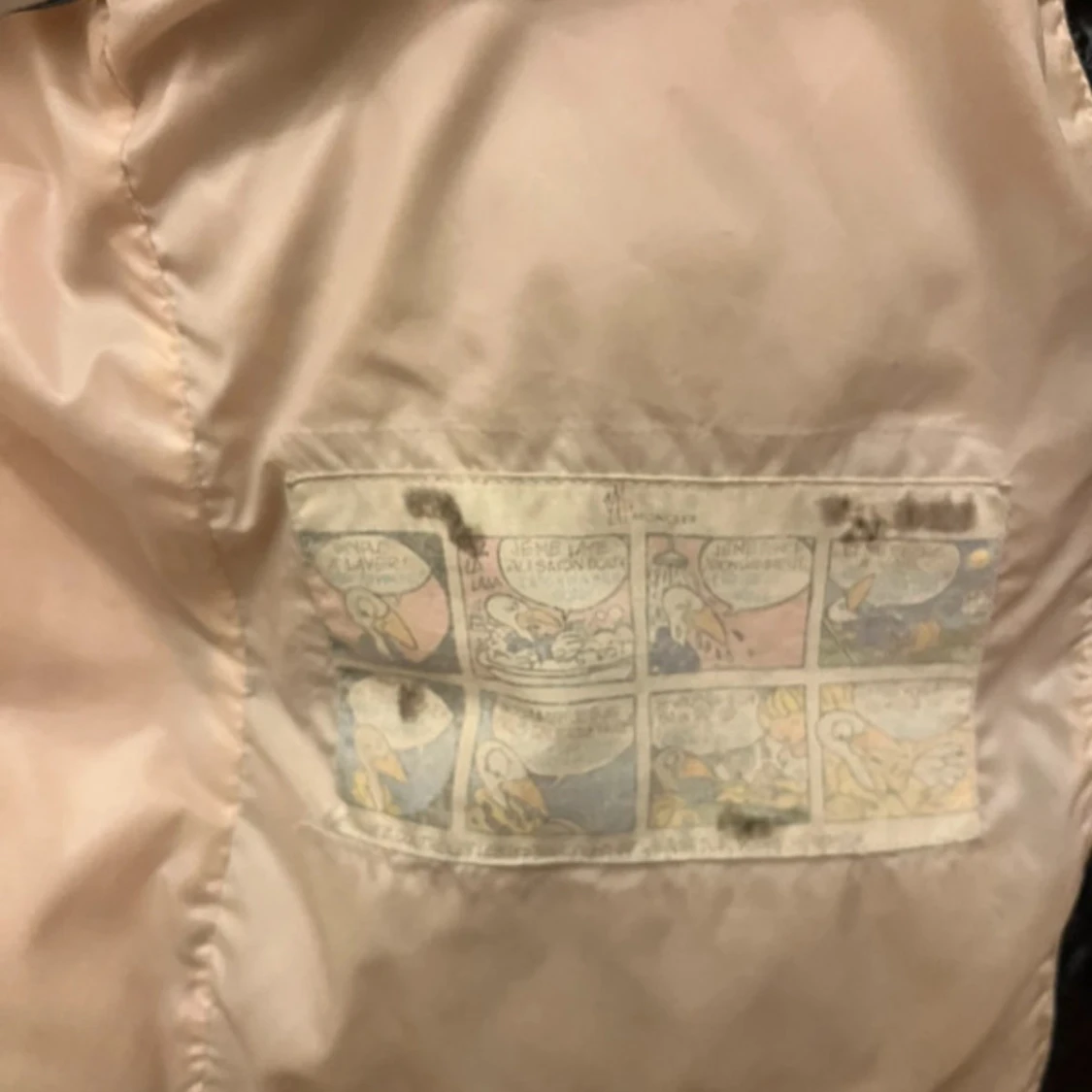 Svart dunjacka med huva från Moncler - 4