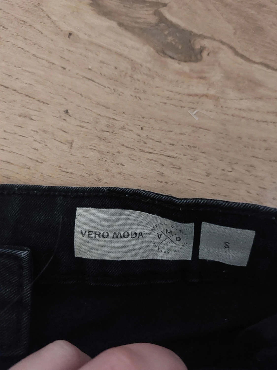 Svarta shorts från Vero Moda - 1