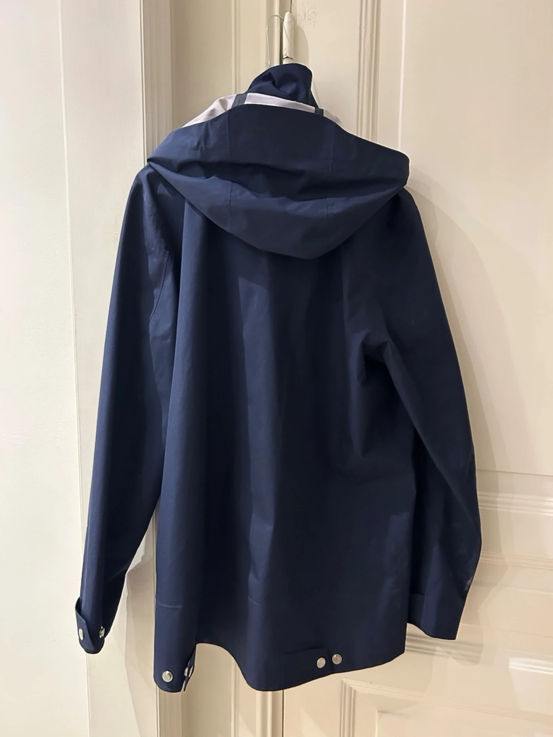 Mörkblå regnjacka från GANT - 3