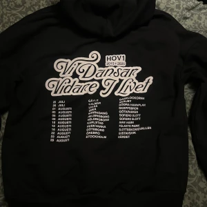 Hov1 hoodie  - Hov1 hoodie, strl M, fint skick 💓 400kr+frakt 💕
