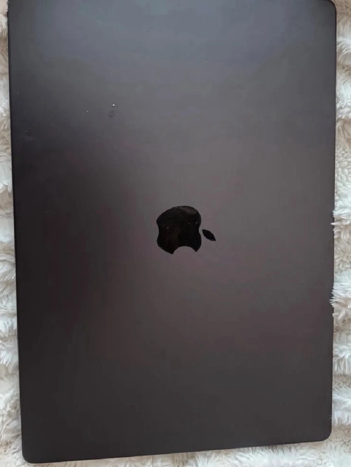 MacBook Pro 16inch  - 1