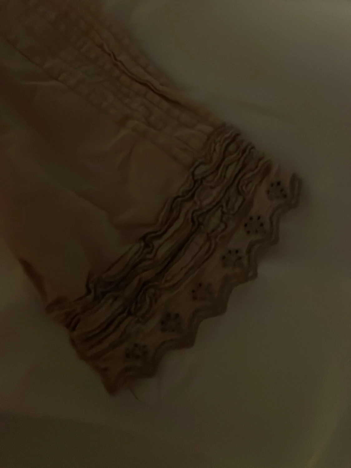 fin blus med spetsdetaljer - 2