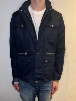 Knowledge Cotton Apparel Jacka - Stl - M | skick: 10/10 | nypris: ca 3000 Tveka inte att höra av er vid frågor!