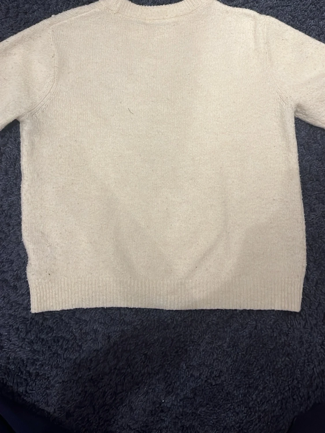 Vit stickad tröja med pärlor - 3