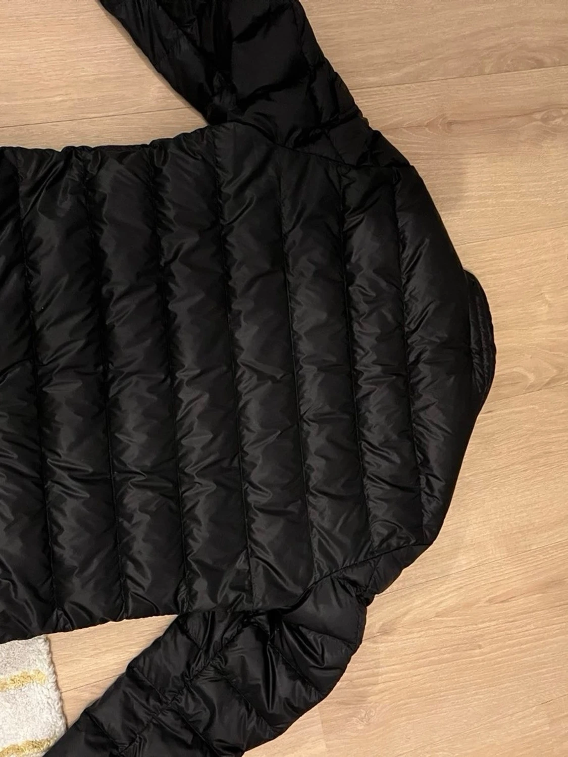 Svart Moncler pufferjacka - 1