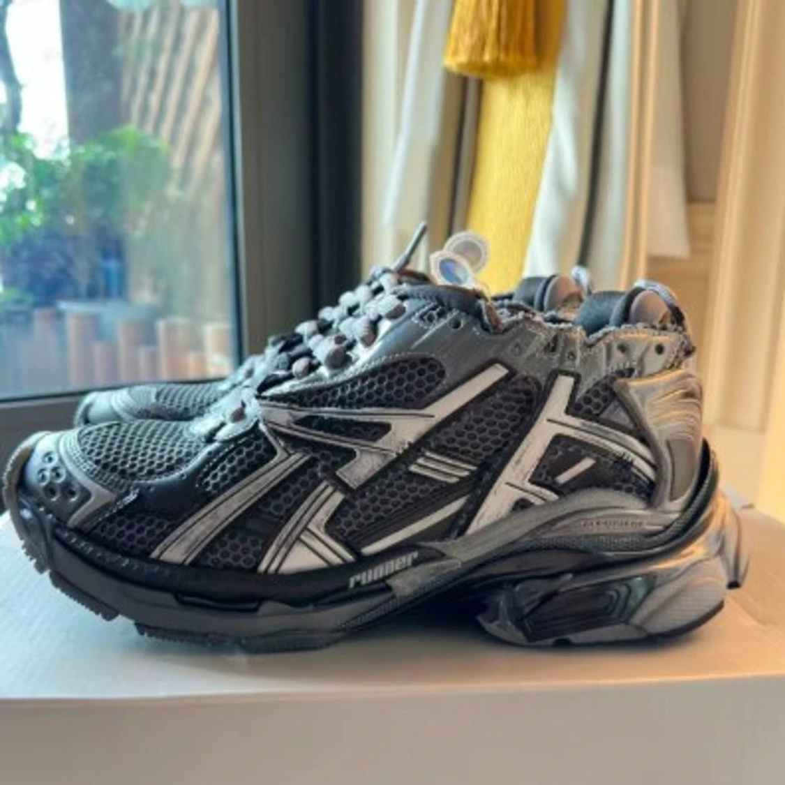 Ba*enci*ga runners - 4