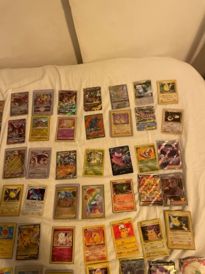 Pokémon kort - Sälje mina gamla Pokémon kort priset kan förhandlas vid snabb affär