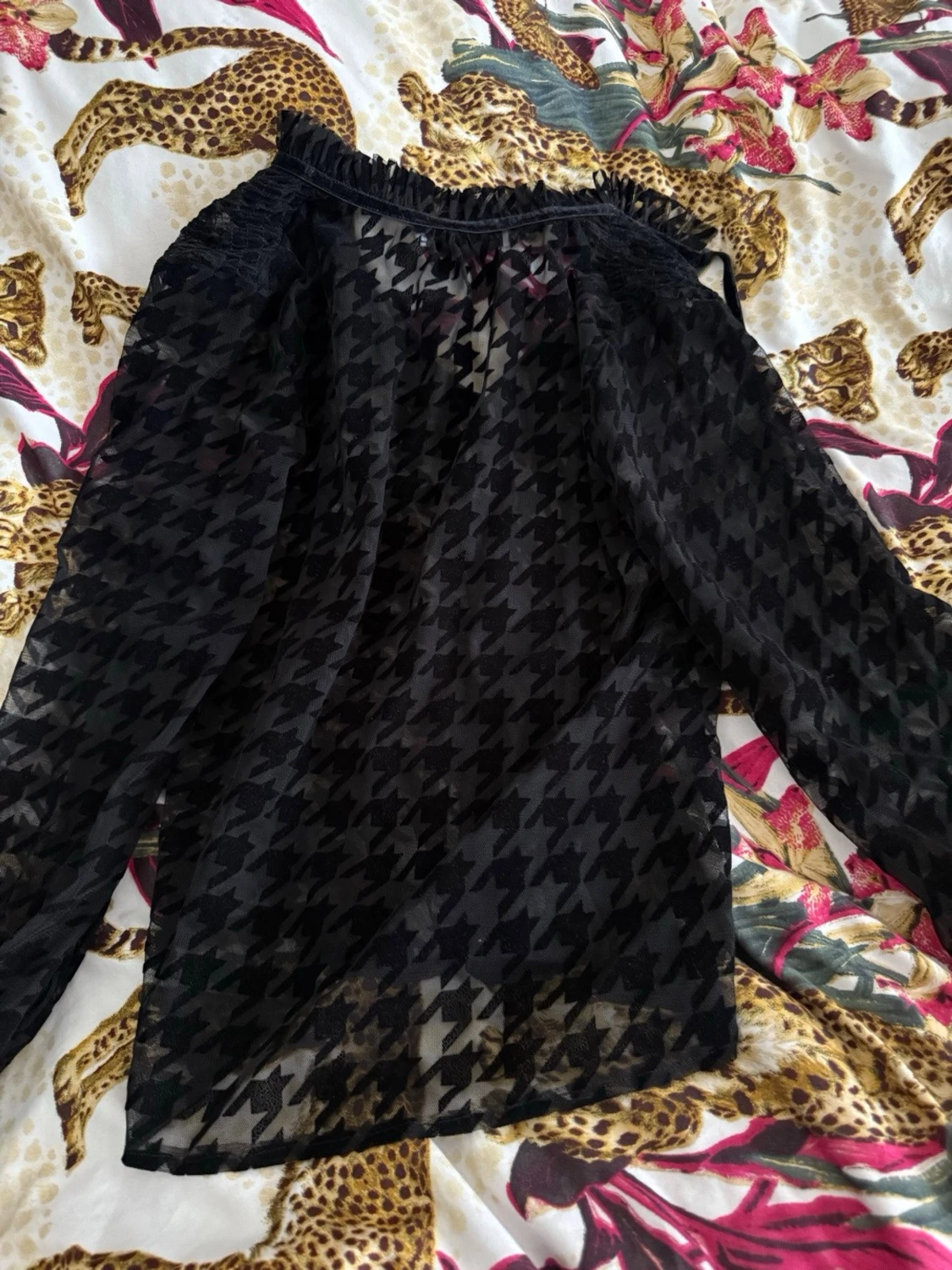 Genomskinlig blus - 1