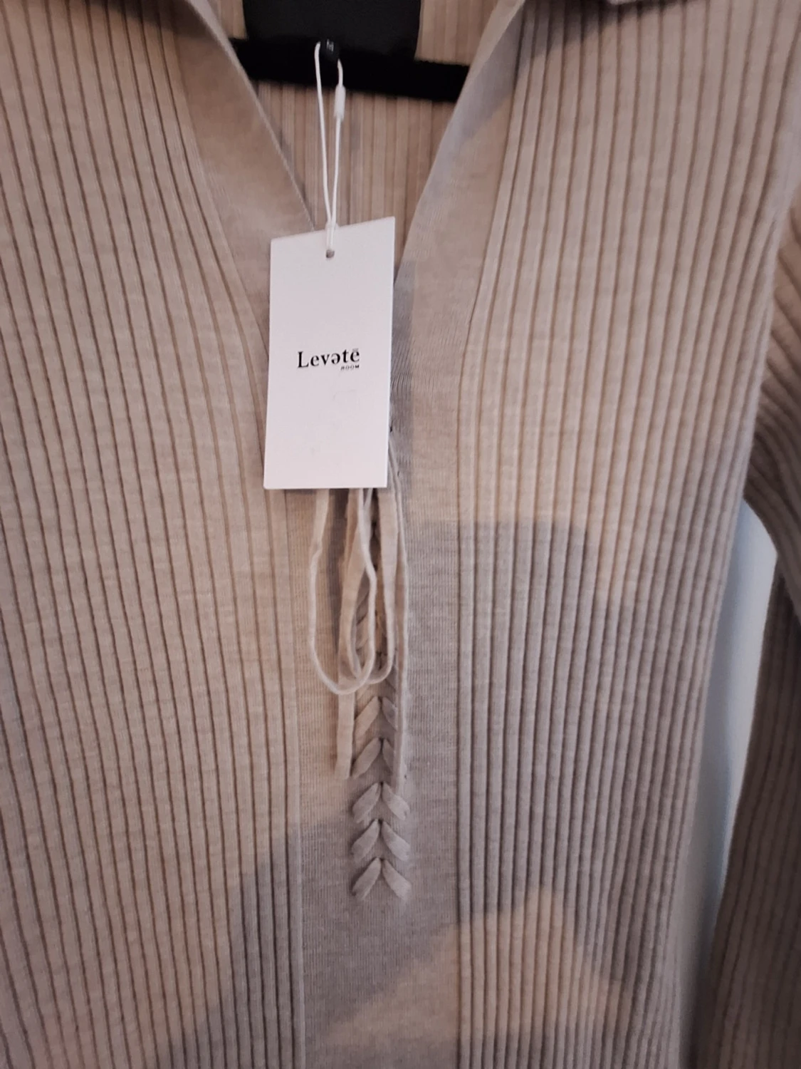 Ny Beige ribbad långklänning Levate Room i merinoull strl M.  - 2