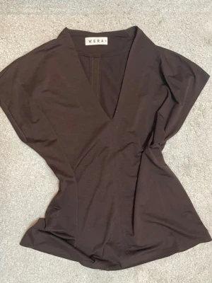 Linne  - Stretchigt line från Wera, jättefin passform och passar till många outfits. Säg till om du vill ha fler bilder eller vill diskutera pris💕