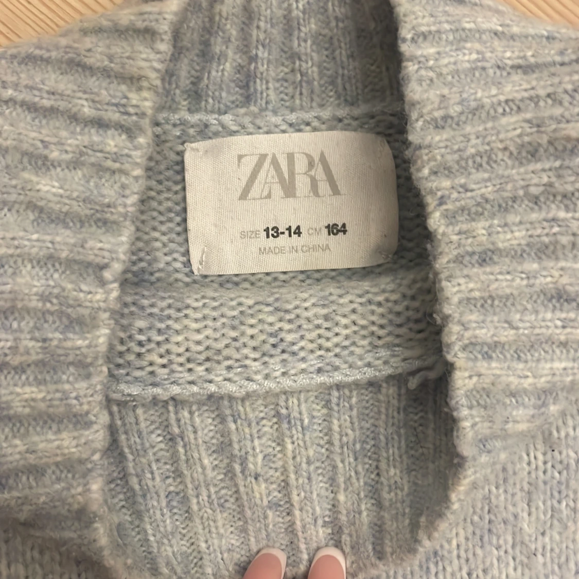 Ljus blå stickad tröja från Zara - 1