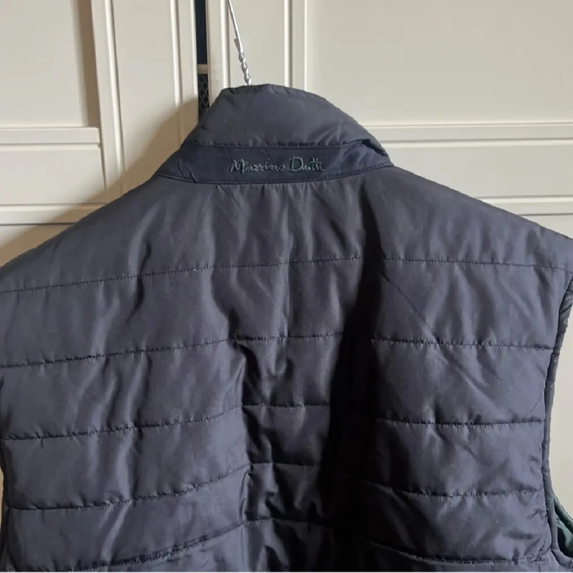 Svart dunväst från Massimo Dutti - 3