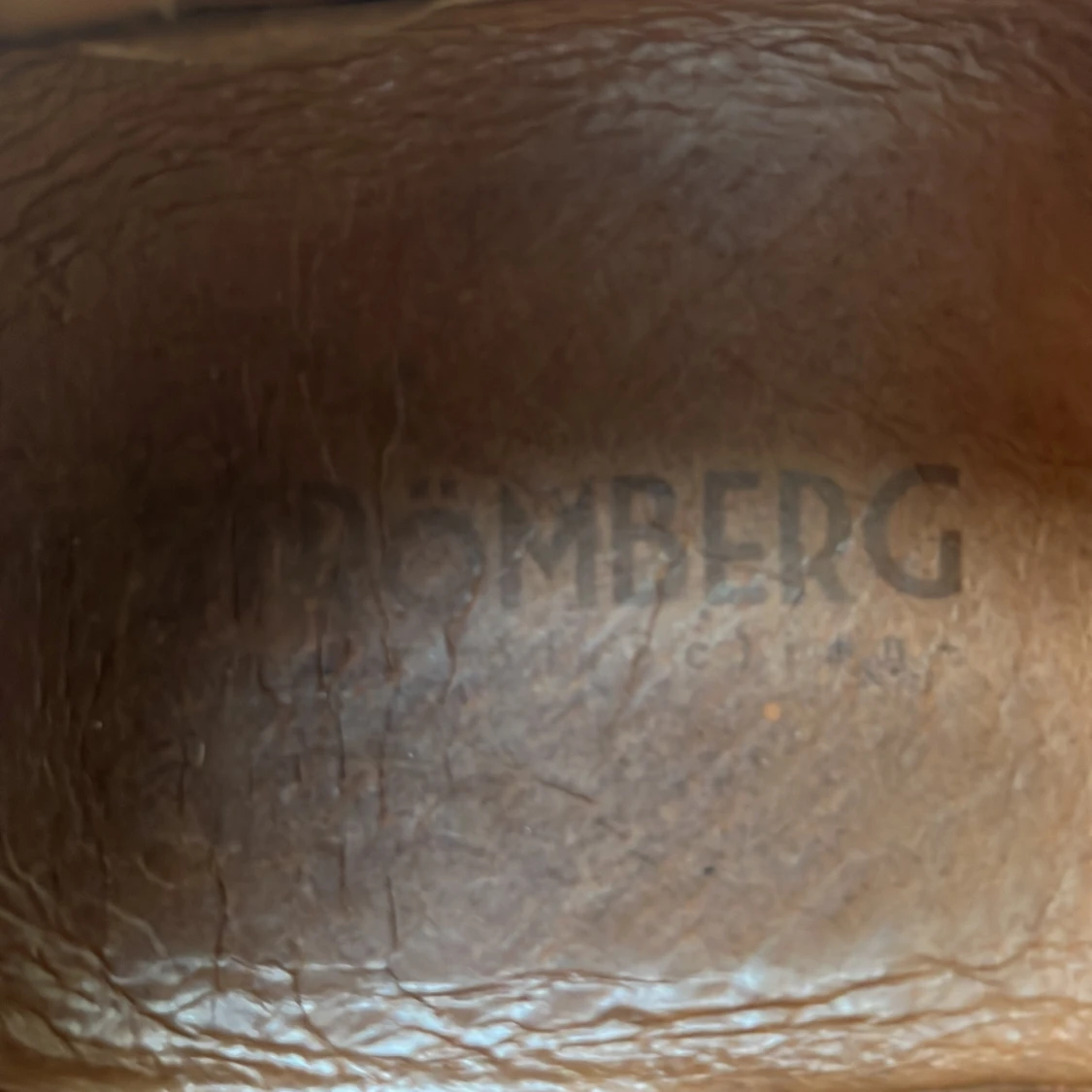 Svarta mockasneakers från Strömberg! Kommer också med ett cleaning kit! - 2