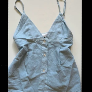 Zara topp - Super söt baby doll topp från Zara. Endast testad. ❤️skriv vid funderingar. Köpt för 400kr