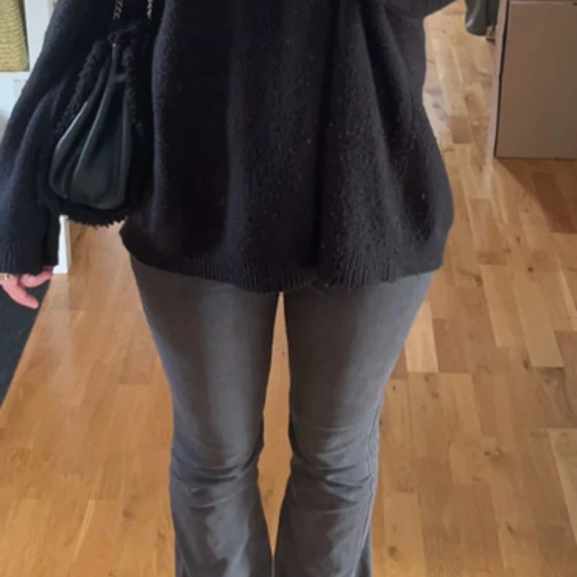 Grå bootcut jeans  - 1