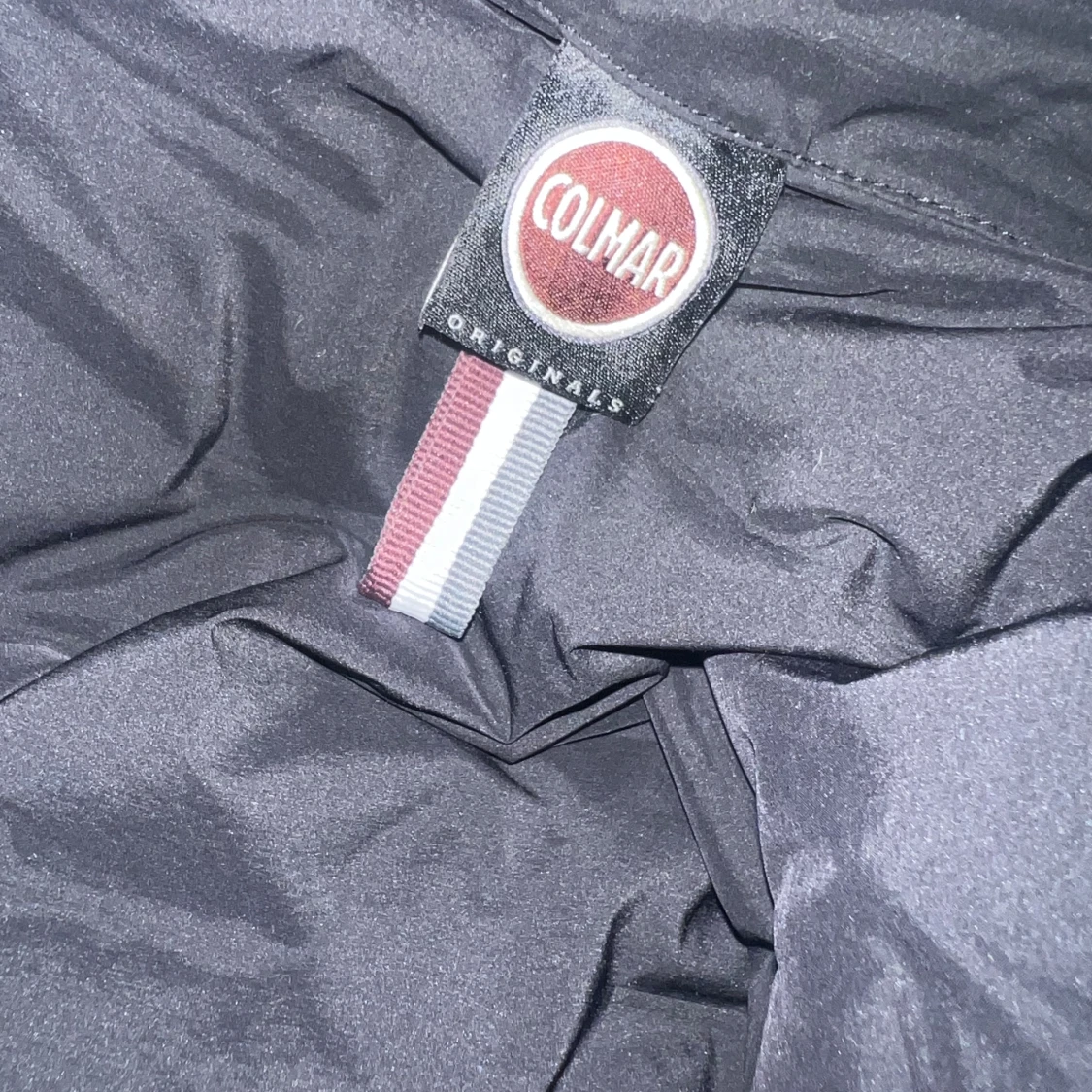 Colmar Väst (Svart)  - 2