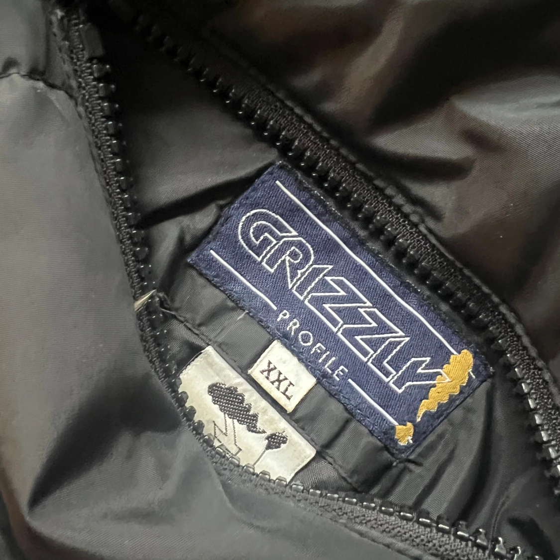 Svart dunväst från Grizzly XXL - 2