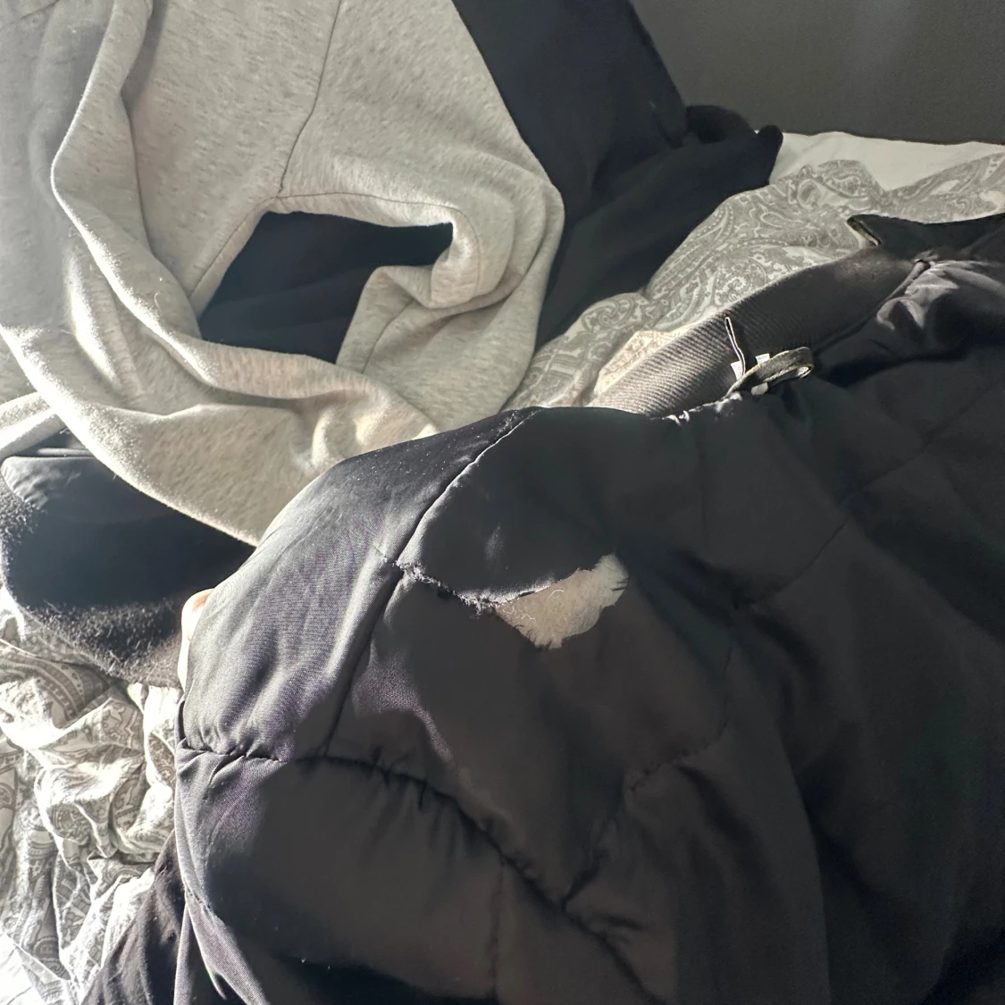 Grå/svart skinnjacka  - 1