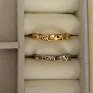 ‼️Massa nya ringar i lager! ‼️ - ‼️Alla som köper minst två ringar får en slumpmässig vald ring på köpet.‼️( Styck pris 89kr )