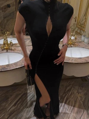  Svart maxiklänning - Ny, passar XS&S 🖤