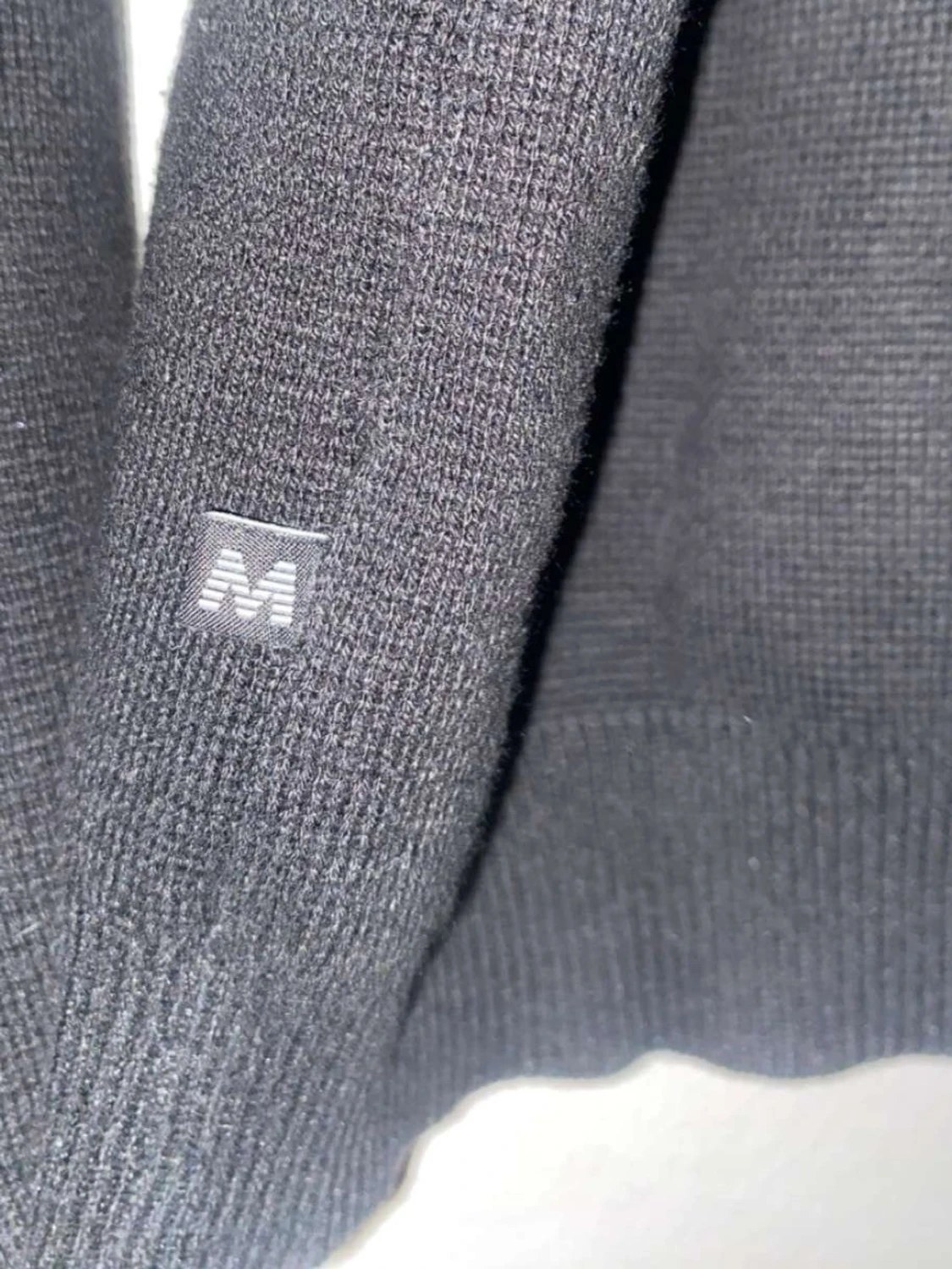 Svart ziptröja med dragkedja - 4