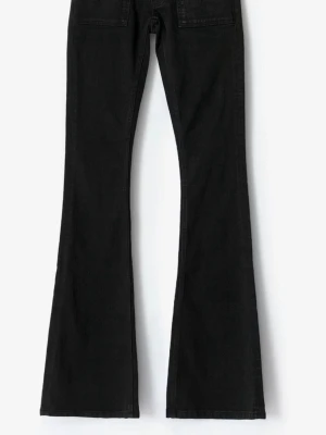 Pleated flare jeans i xs tall   - Pleated flare jeans i xs tall är helt slutsålda på ginas hemsida är använda kanske 7 gånger men i bra skick 