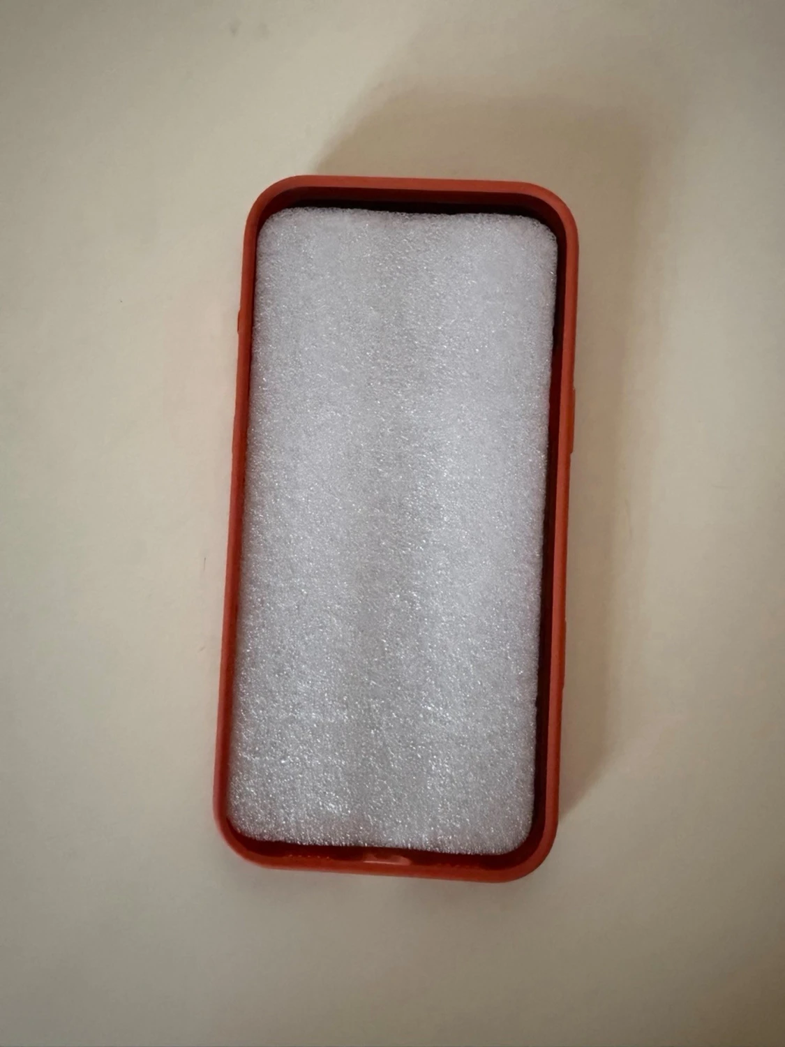 Rött MagSafe skal till iPhone 17 pro max - 1