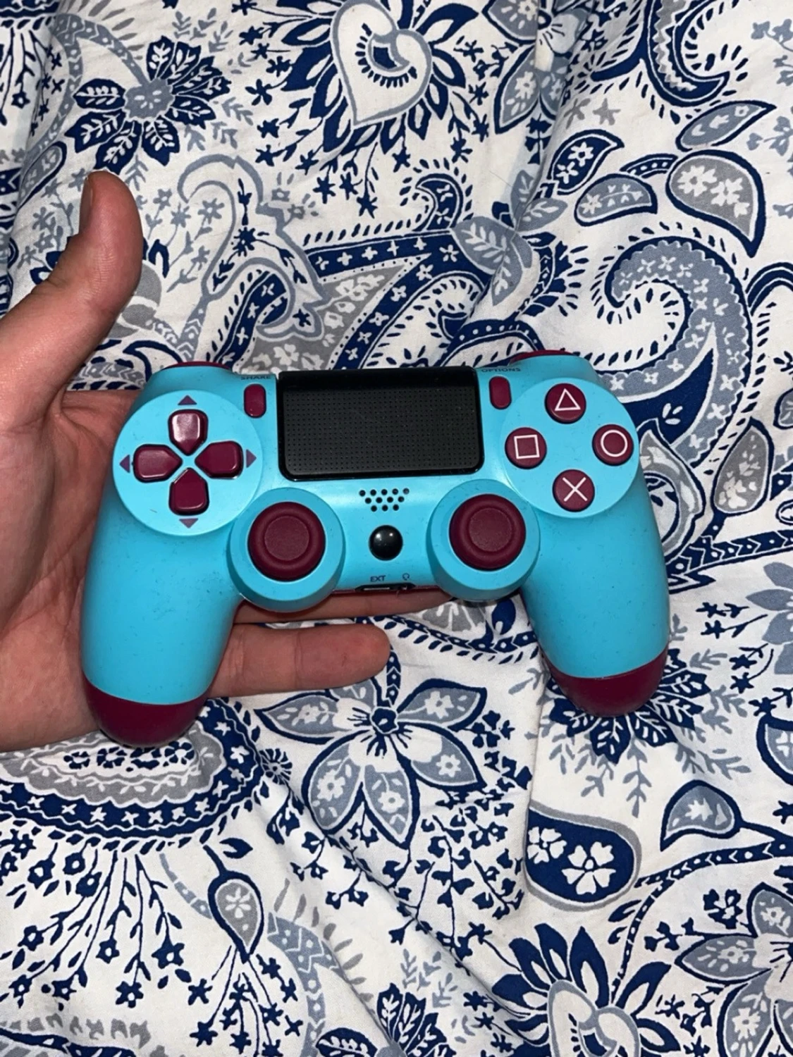 PlayStation 4 silver med dekaler - 2