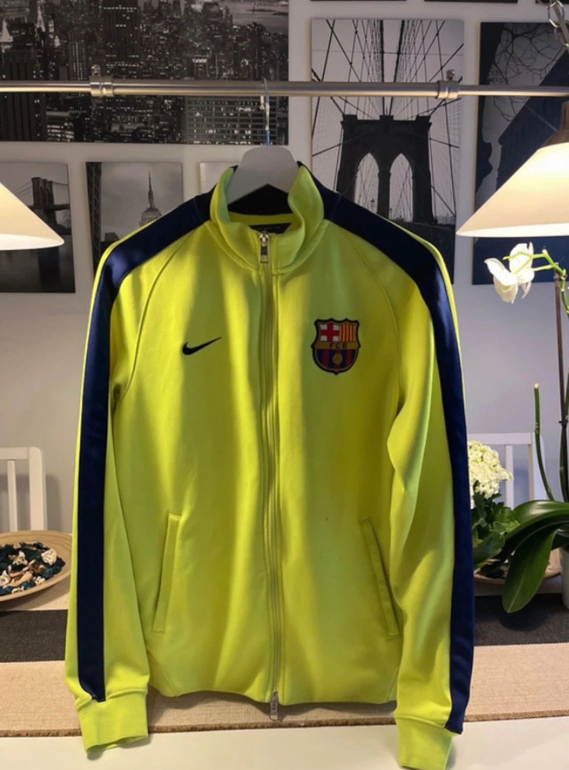 Gul Nike Barcelona vindjacka - 5