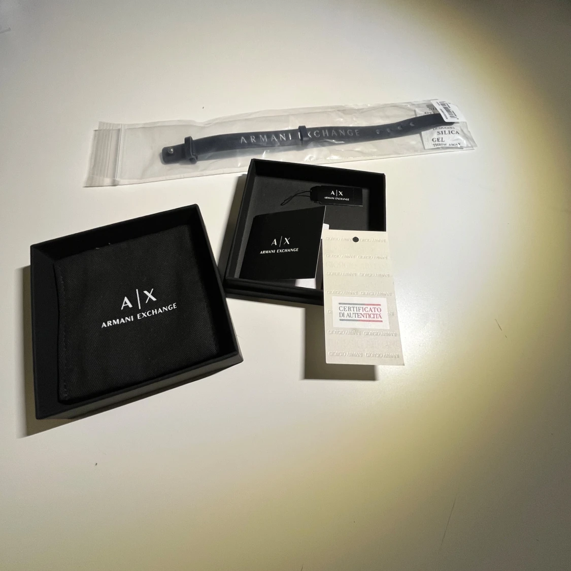 Mörk och ljus blå armband från Armani Exchange - 3