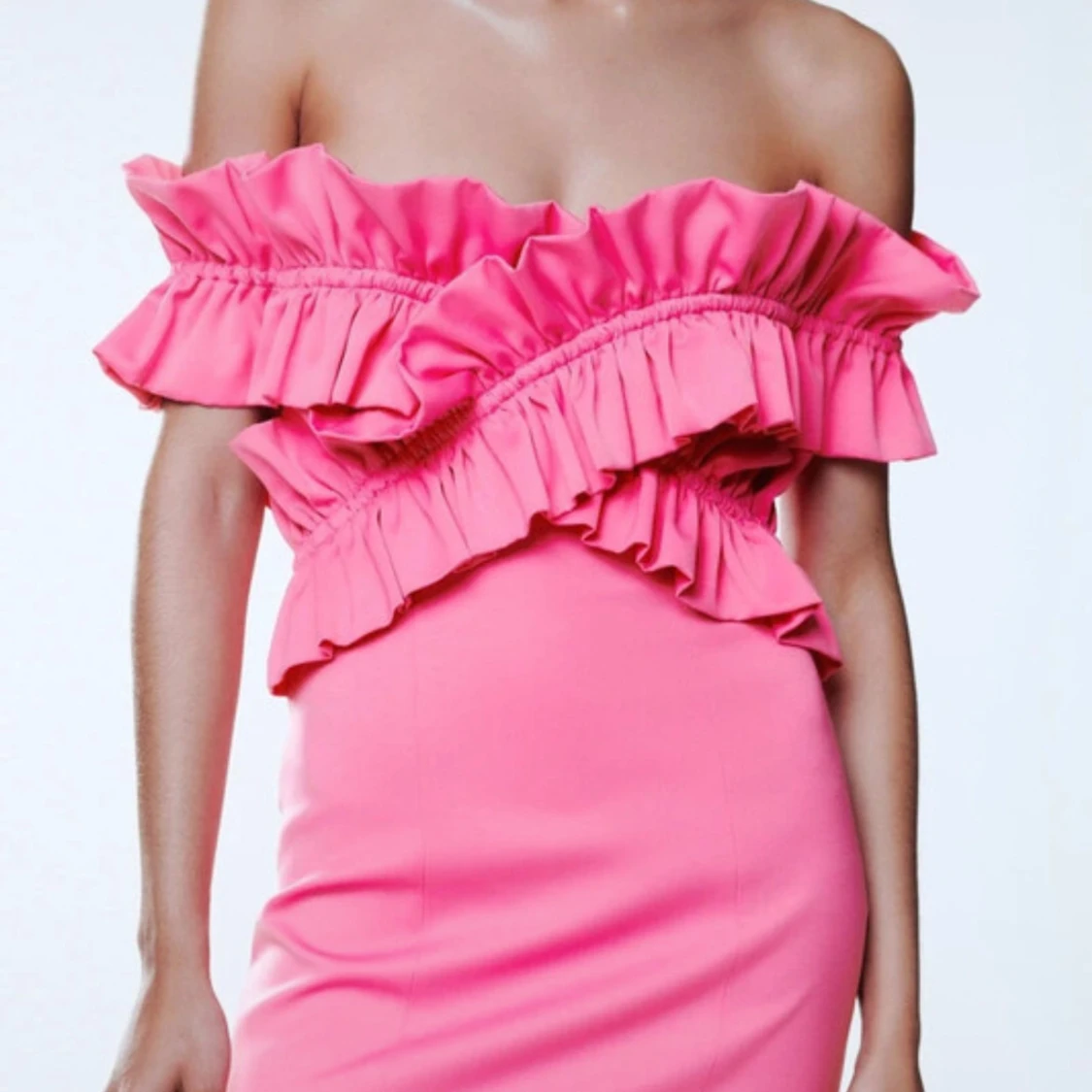 Rosa offshoulder volangklänning Zara - 1