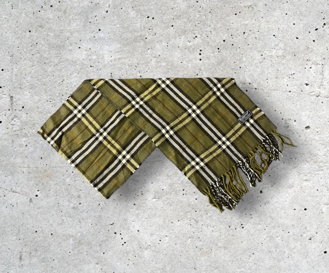 Mörkgrön Burberry Scarf