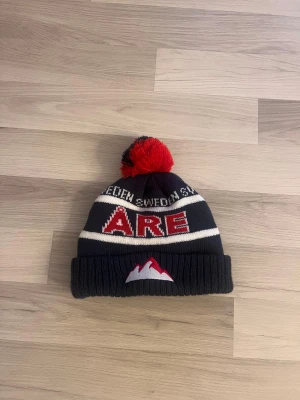 Åre Mössa - Åre mössa| skick:10/10|                                                   Hör av dig vid minsta fundering 🤔 