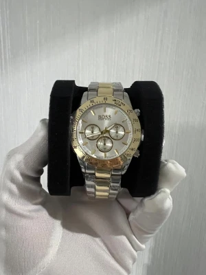 Klocka  - Helt ny klocka 