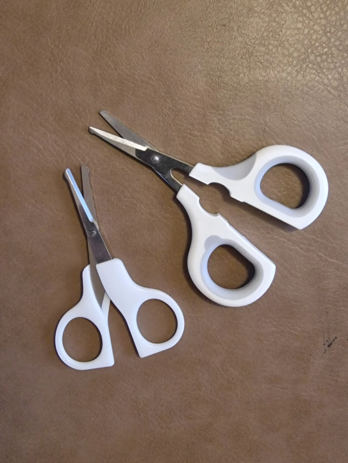 2 nagelsaxar för bebis/småbarn