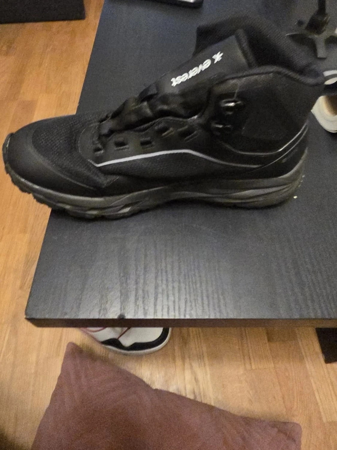 Svarta Everest kängor med snörning - 2