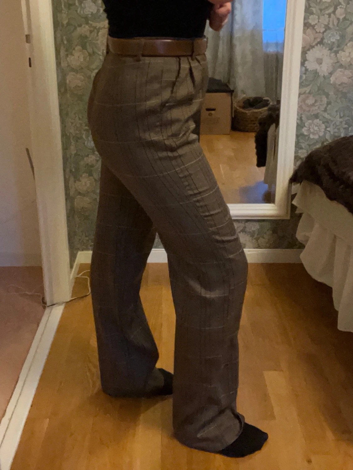 Bruna rutiga kostymbyxor  - 1