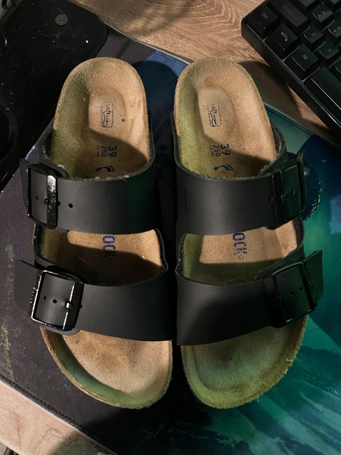 Svarta Birkenstock sandaler strl 39 - 2