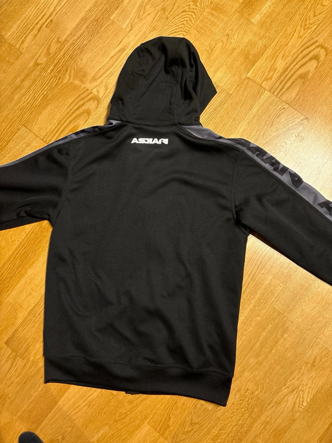 ”Issa” Tracksuit från Askari - 1