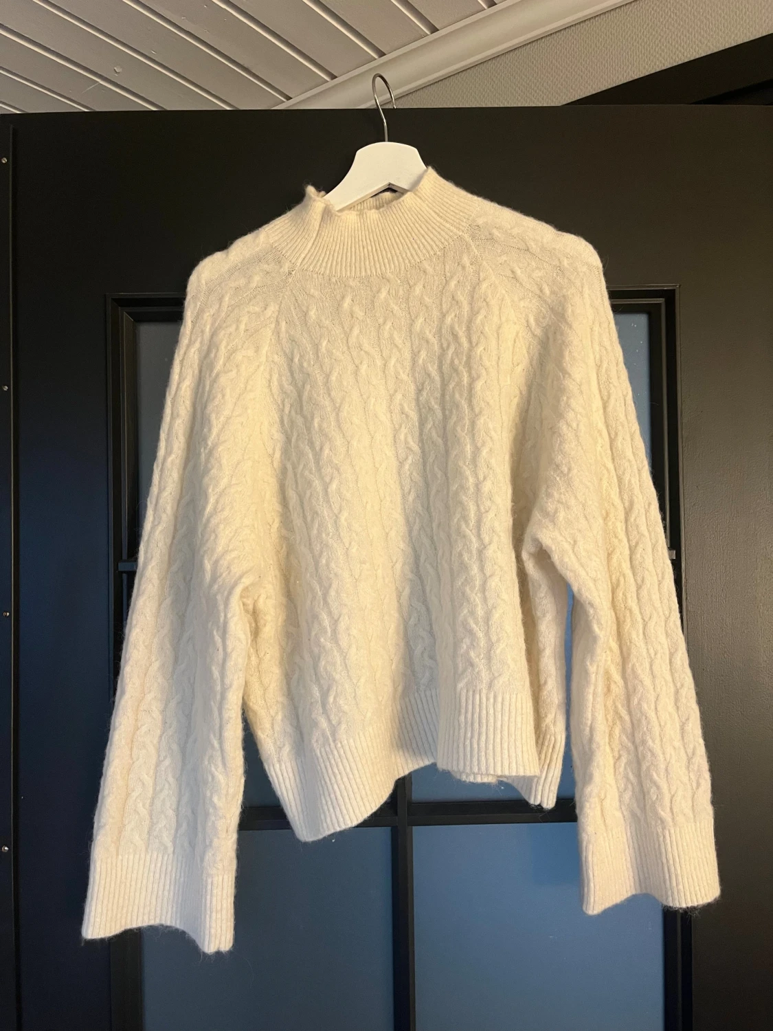 Vit stickad tröja från Carin Wester - 1