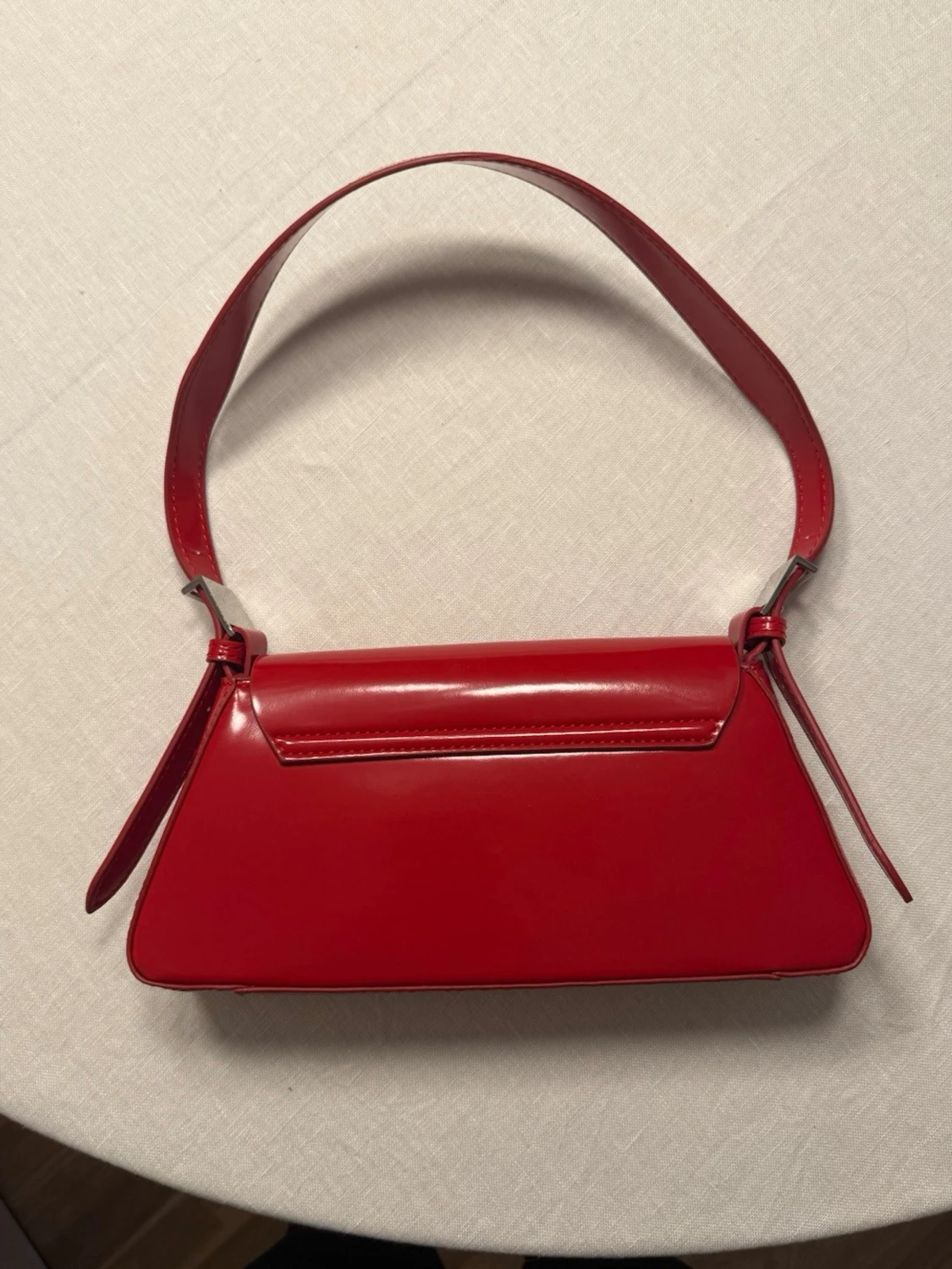 Röd axelväska  - 1