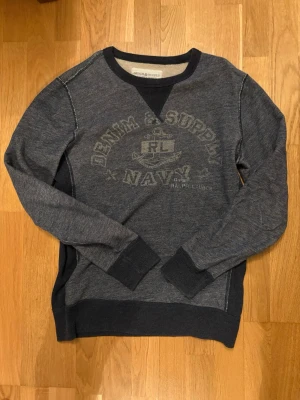 Denim & supply tröja - Snygg och unik denim & supply tröja i super skick. Skriv för mer info eller bilder🙌🏼